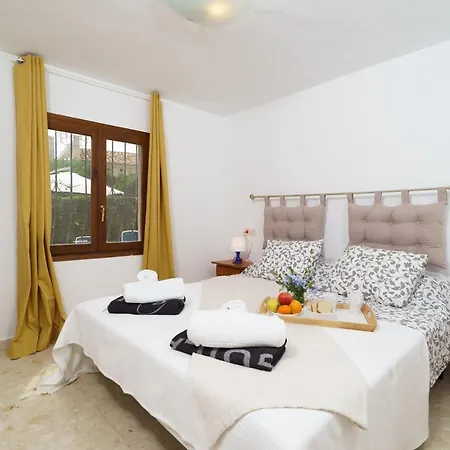 Escabusso By Aguilarent *