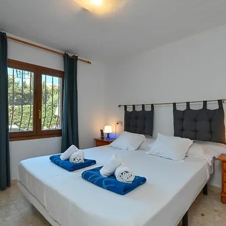 Escabusso By Aguilarent