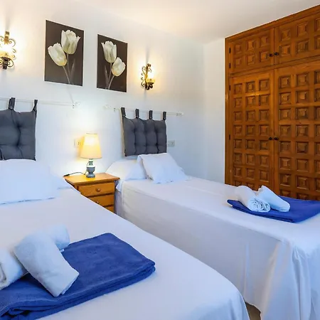 Villa Escabusso By Aguilarent