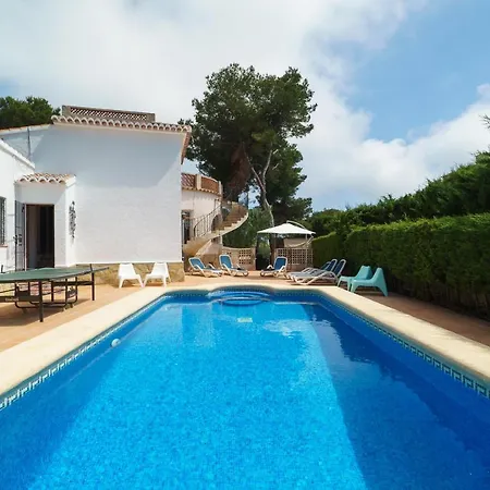 Villa Escabusso By Aguilarent