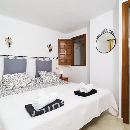 Villa Escabusso By Aguilarent