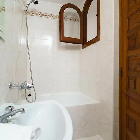 Villa Escabusso By Aguilarent