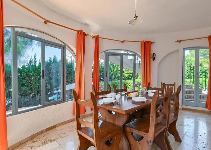 Escabusso By Aguilarent Villa