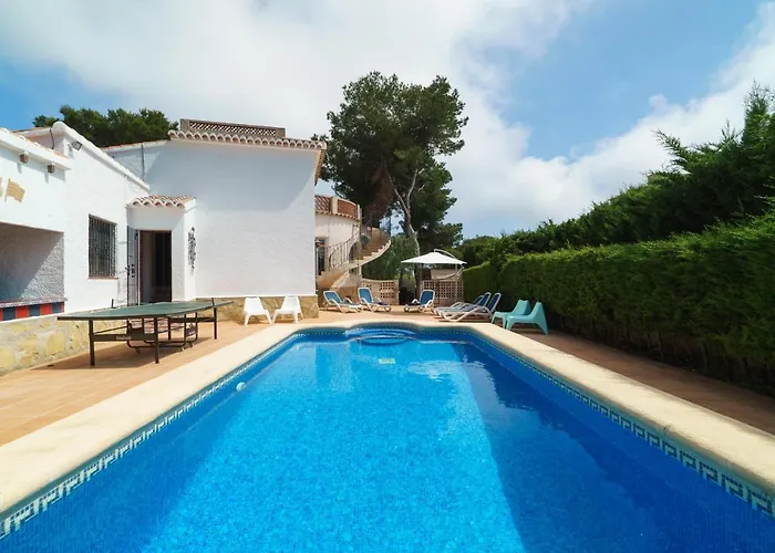 Villa Escabusso By Aguilarent