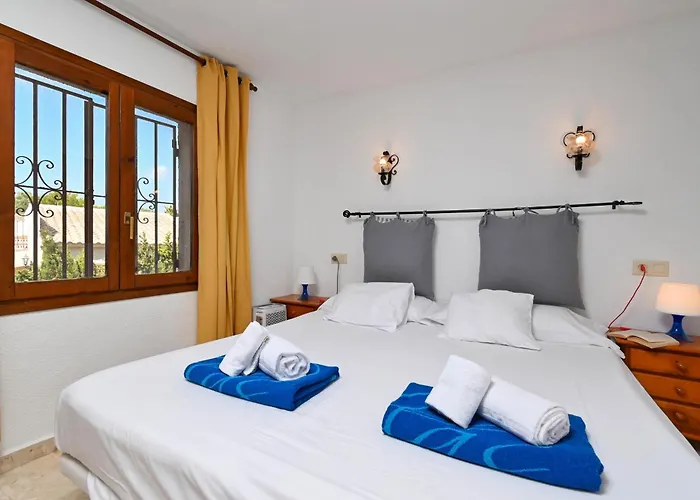 Villa Escabusso By Aguilarent