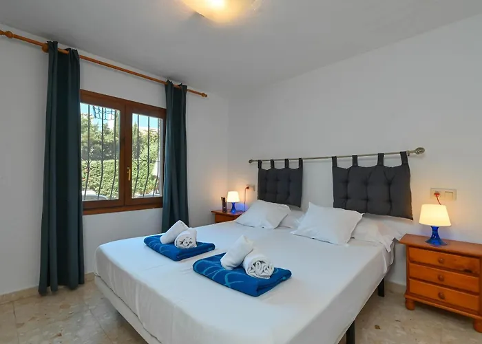 Escabusso By Aguilarent