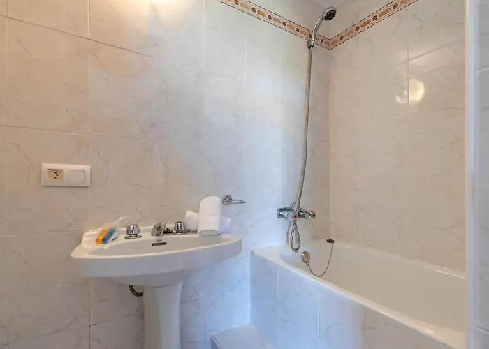 Escabusso By Aguilarent Villa *